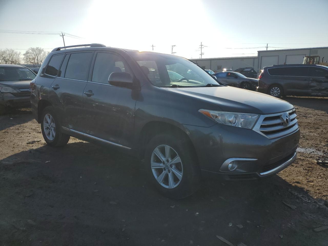 2013 TOYOTA HIGHLANDER