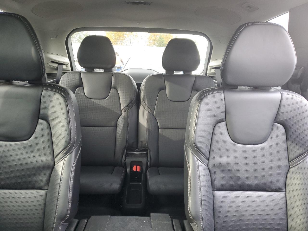 2018 VOLVO XC90