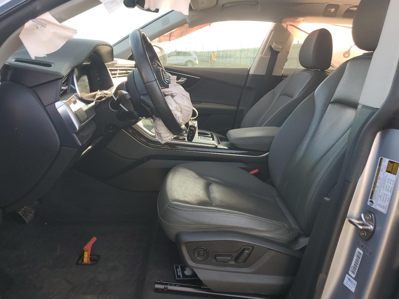2021 AUDI Q8