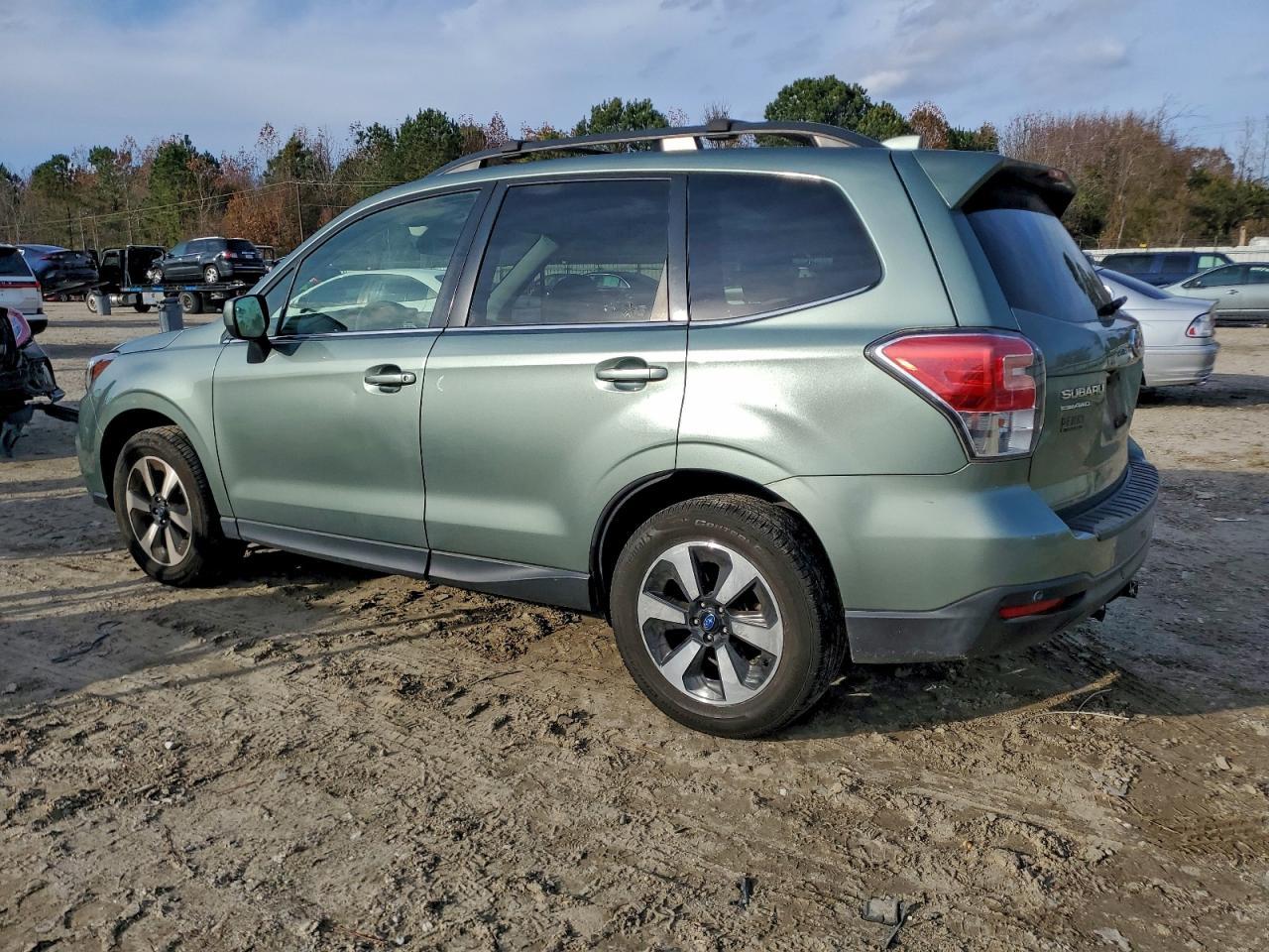 2017 SUBARU FORESTER