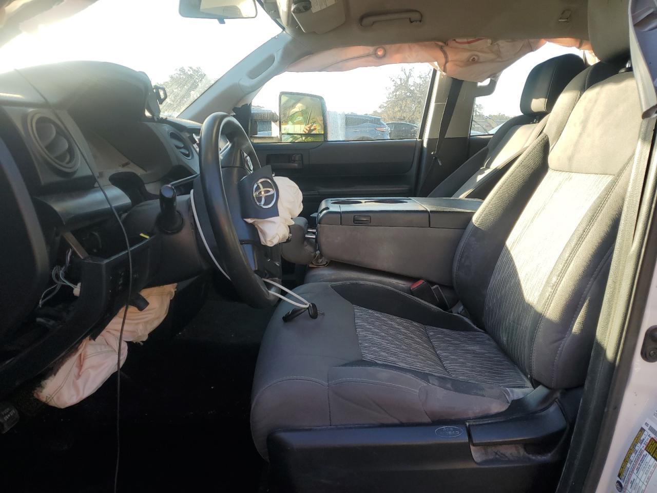2017 TOYOTA TUNDRA