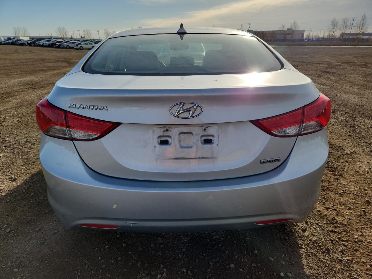 2012 HYUNDAI ELANTRA