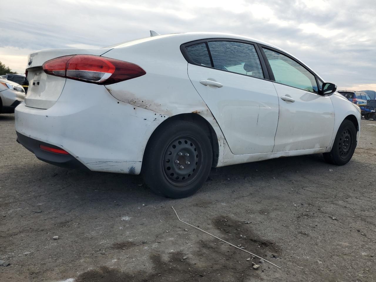 2017 KIA FORTE