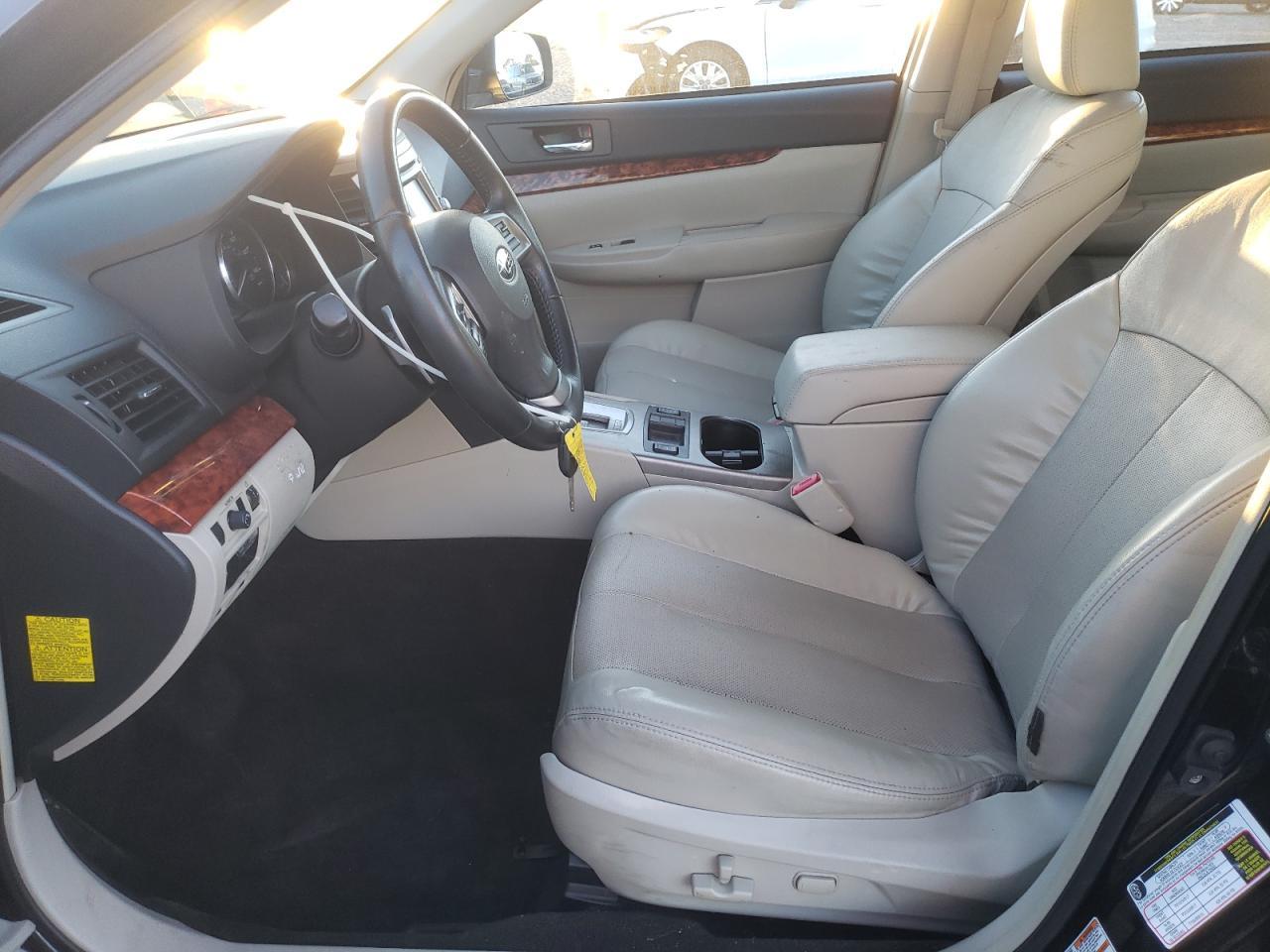 2012 SUBARU Legacy