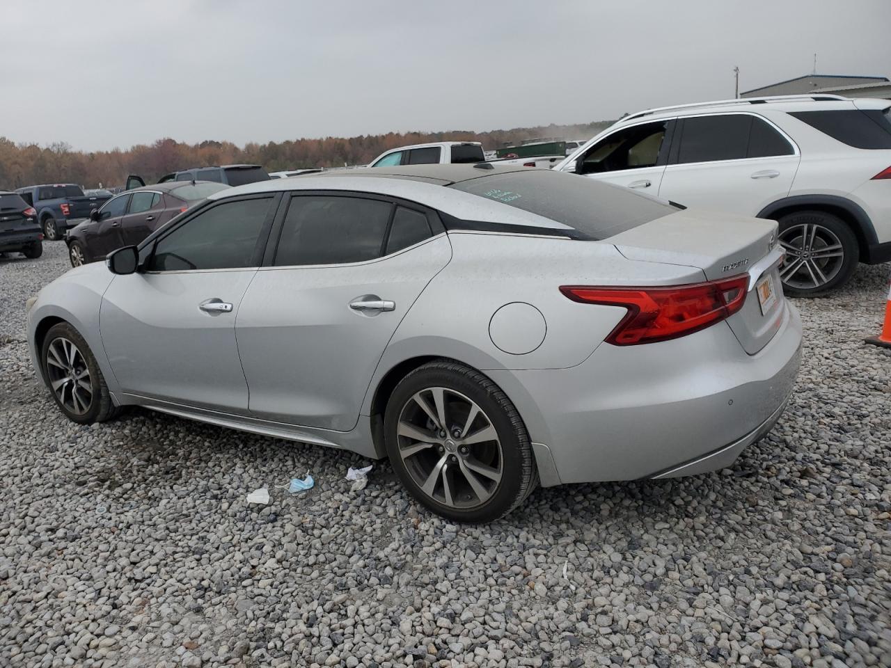 2016 NISSAN Maxima