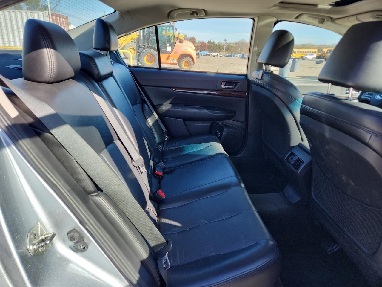 2013 SUBARU Legacy