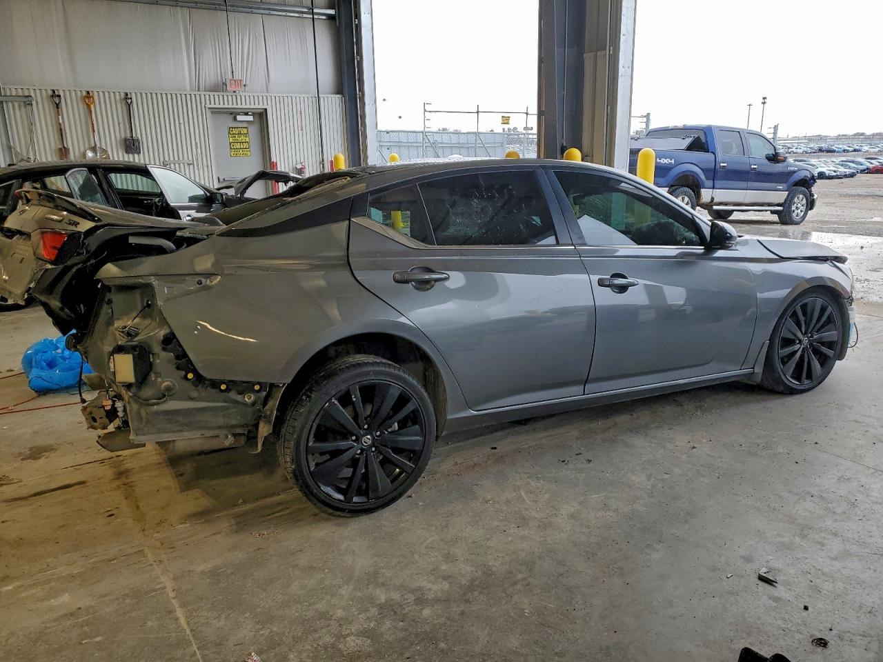 2022 NISSAN ALTIMA