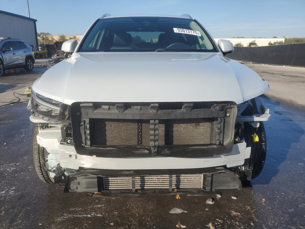 2021 VOLVO XC40