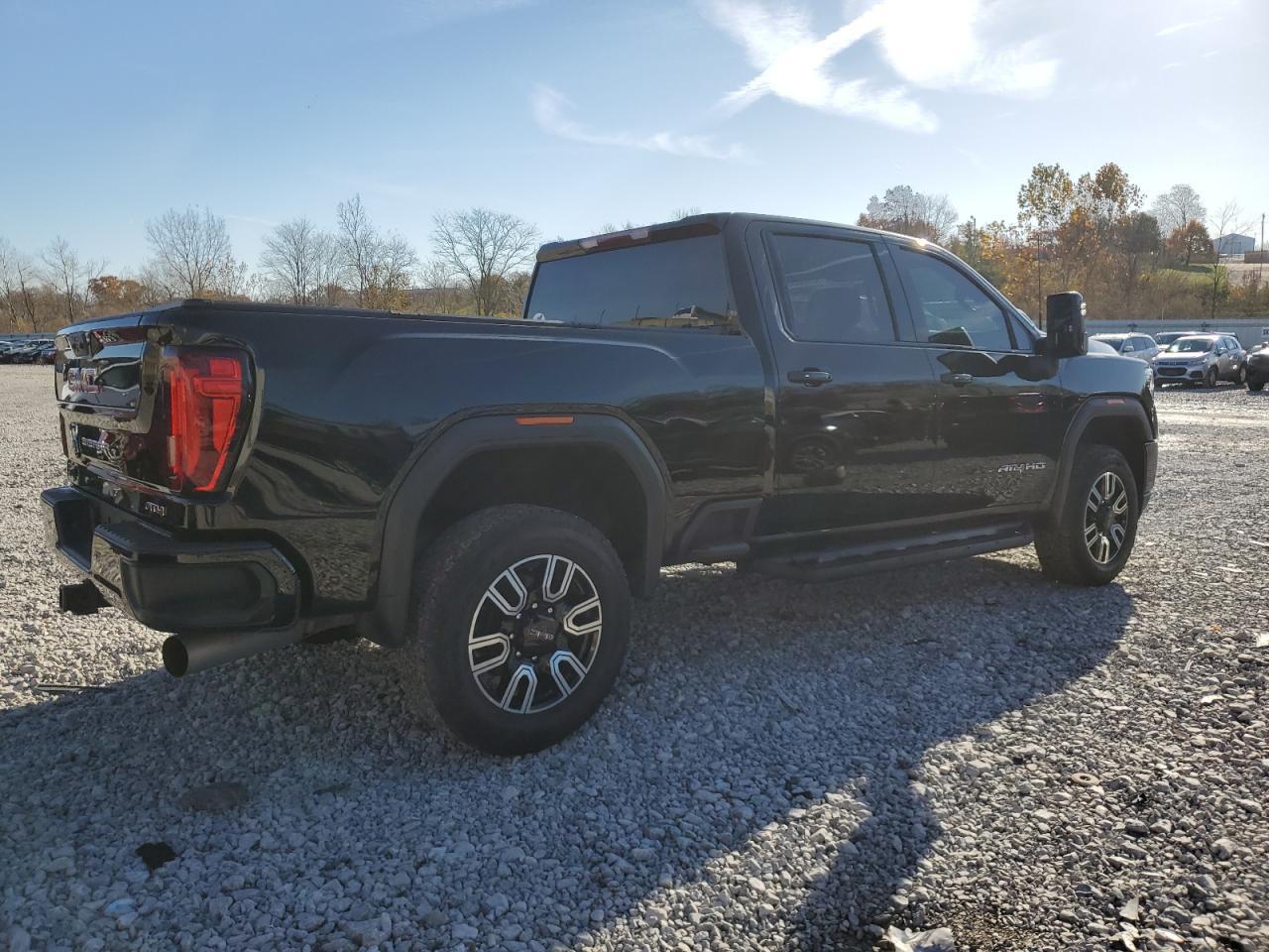 2023 GMC Sierra
