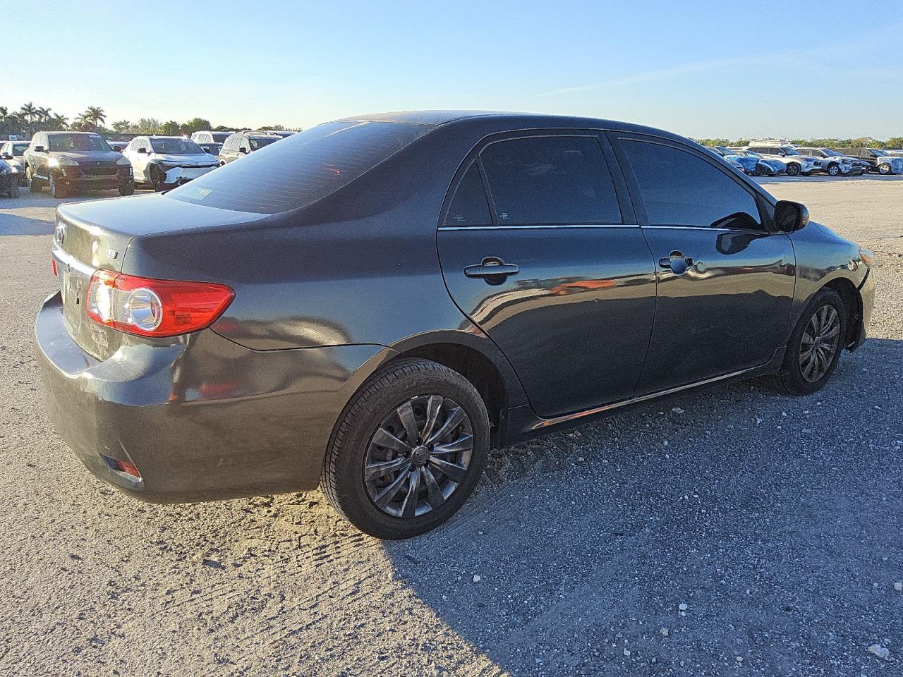 2013 TOYOTA COROLLA