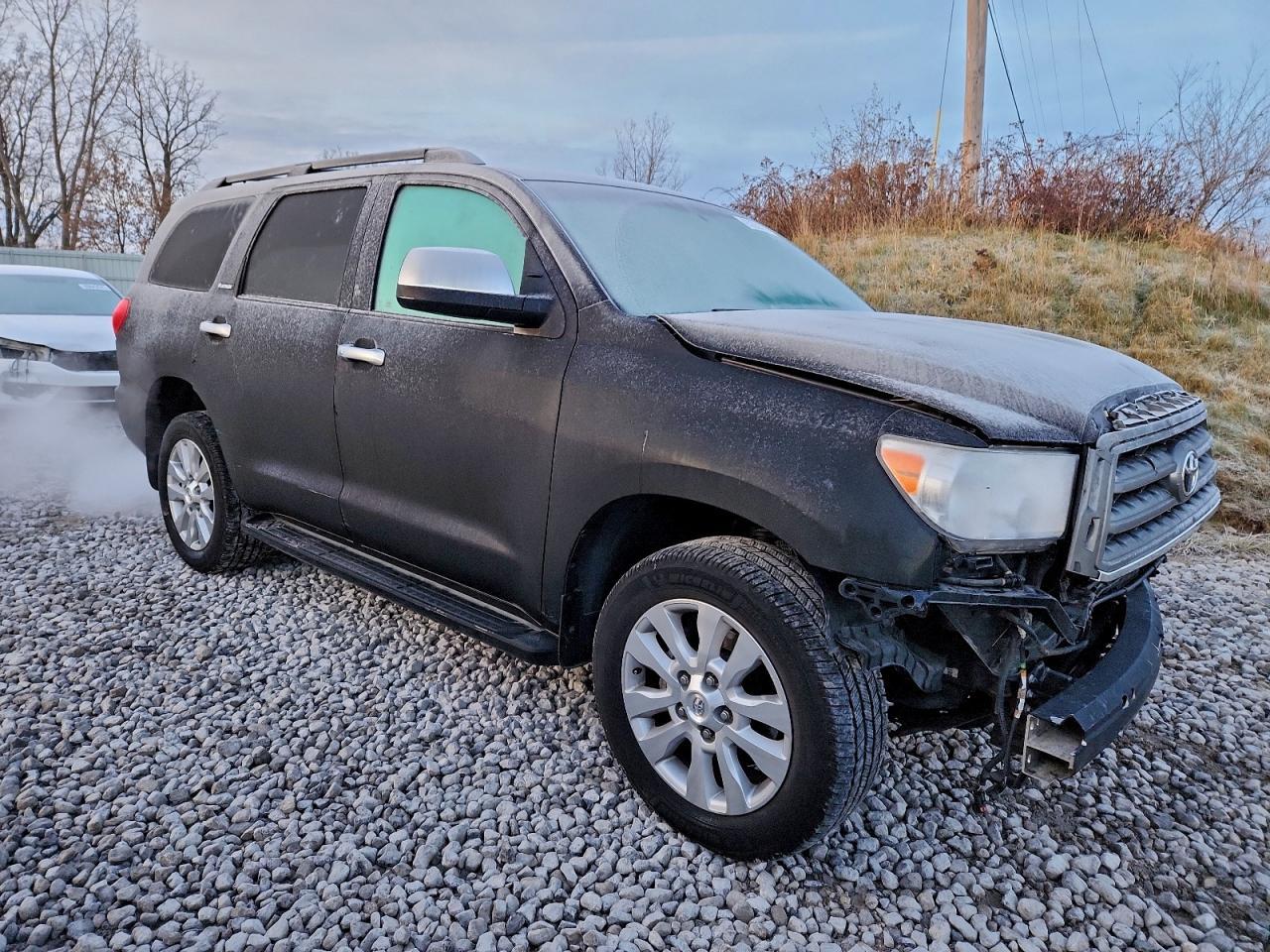 2017 TOYOTA Sequoia