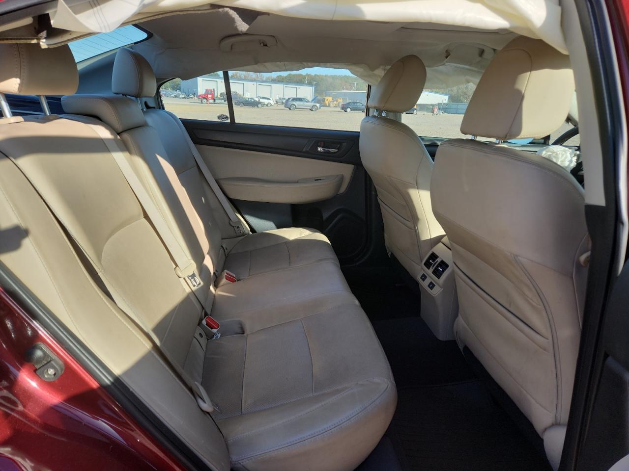 2017 SUBARU Legacy