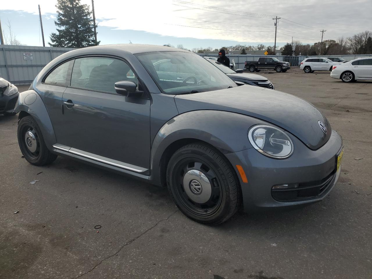 2013 VOLKSWAGEN Beetle
