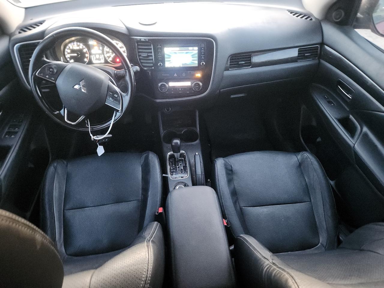 2016 MITSUBISHI outlander