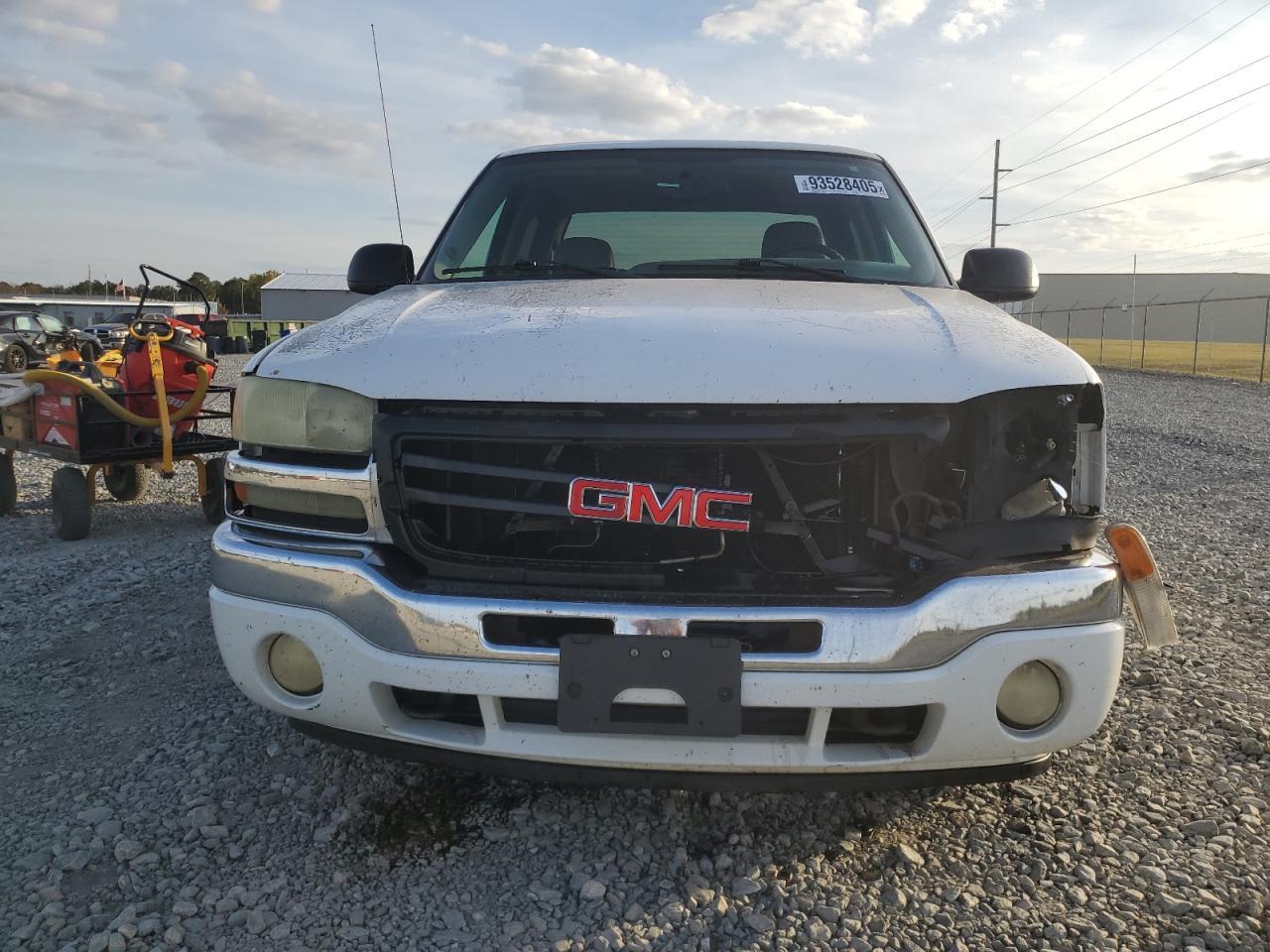 2005 GMC Sierra