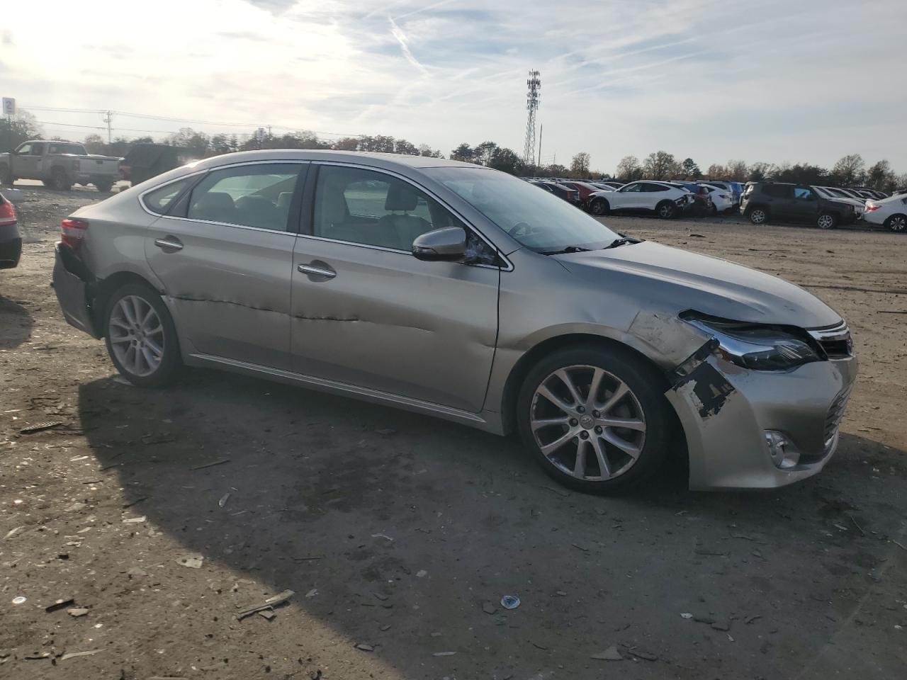 2013 TOYOTA Avalon