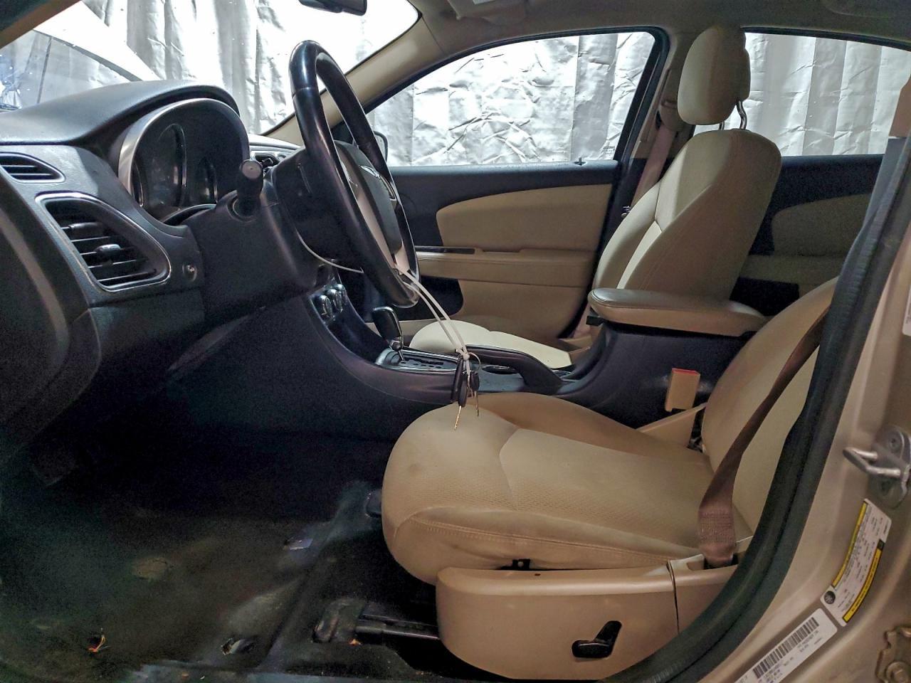 2013 CHRYSLER 200