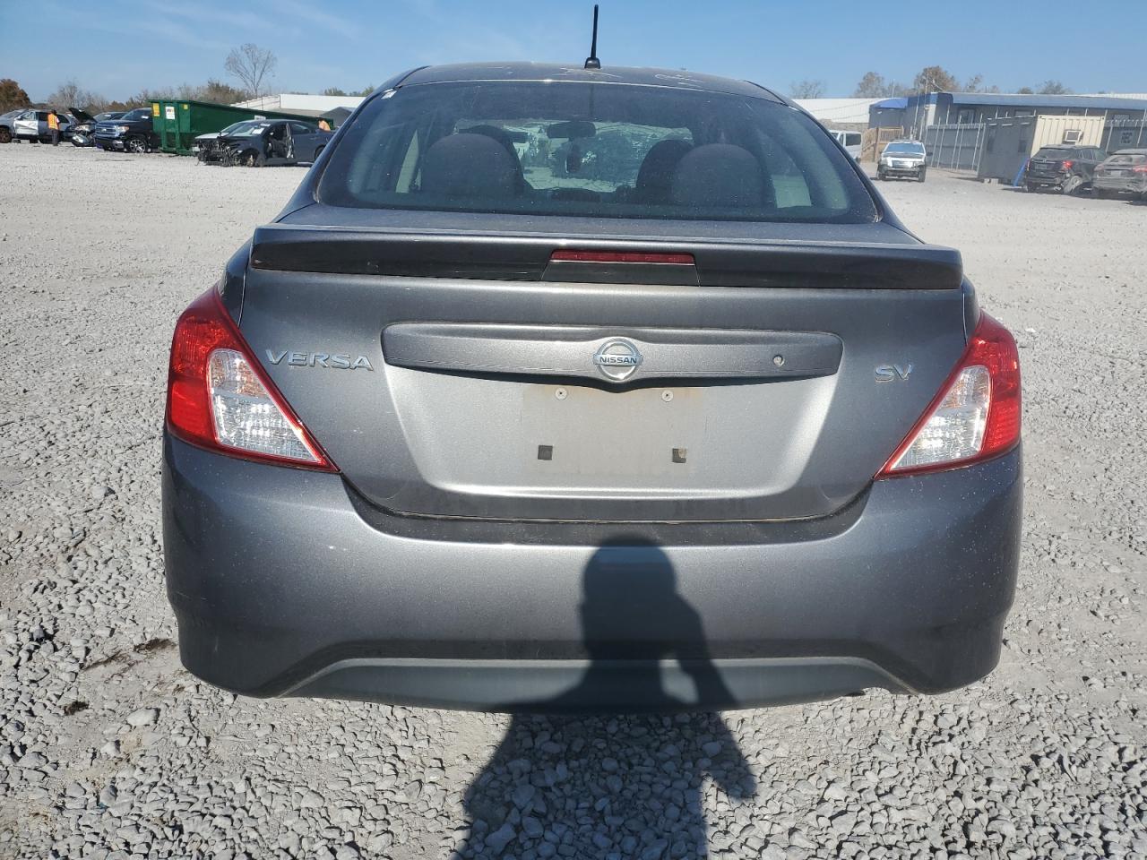 2018 NISSAN VERSA