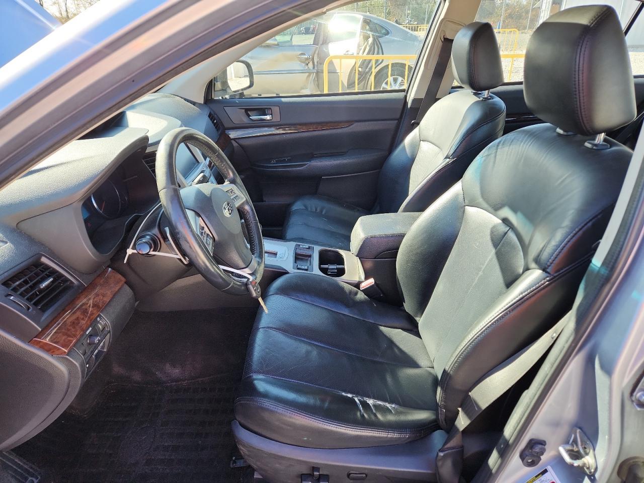 2013 SUBARU Legacy