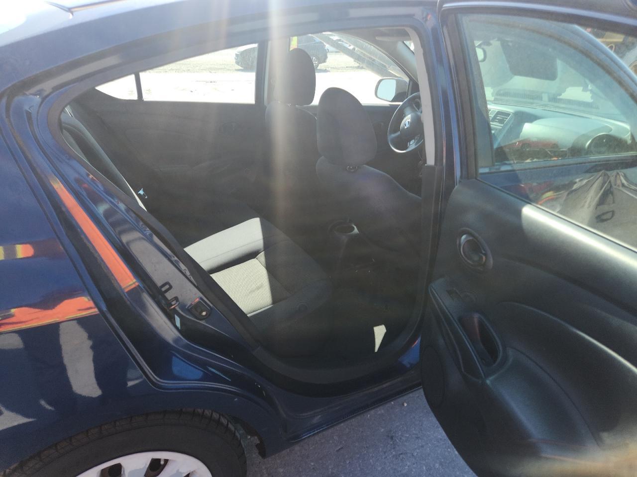 2012 NISSAN VERSA