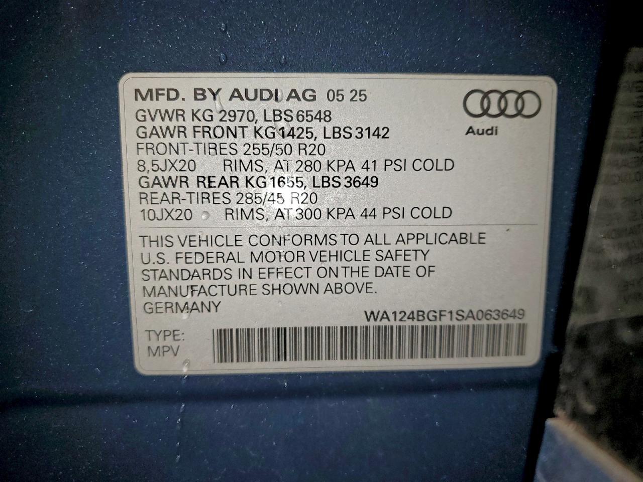 2025 AUDI Q6 e-tron