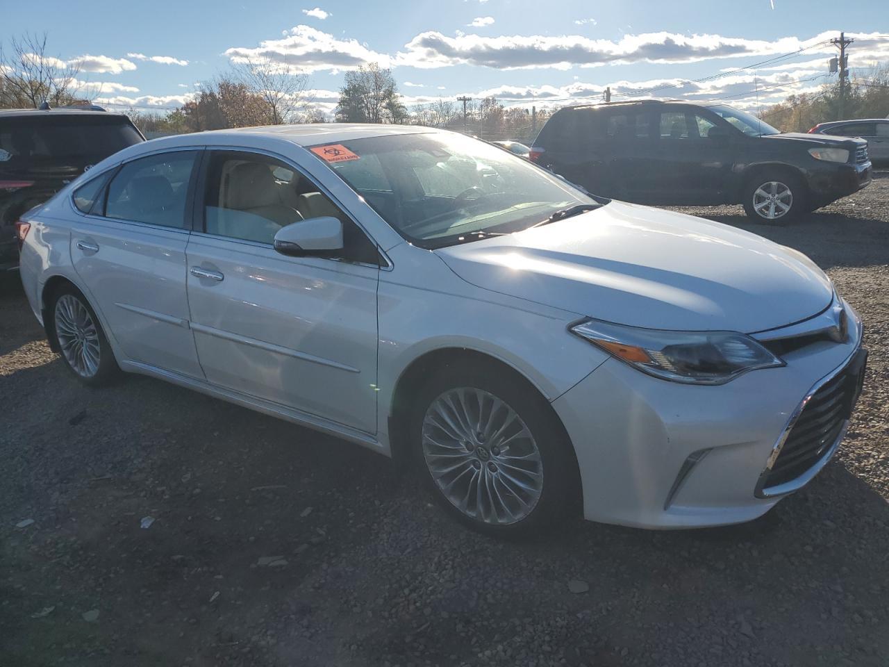2017 TOYOTA Avalon