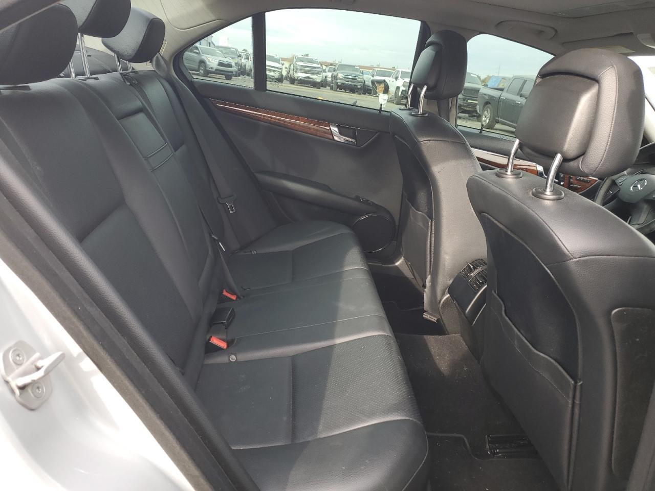 2011 MERCEDES-BENZ C-CLASS