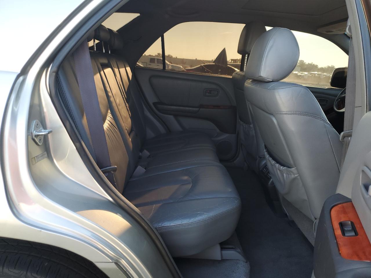 2000 LEXUS Rx 300