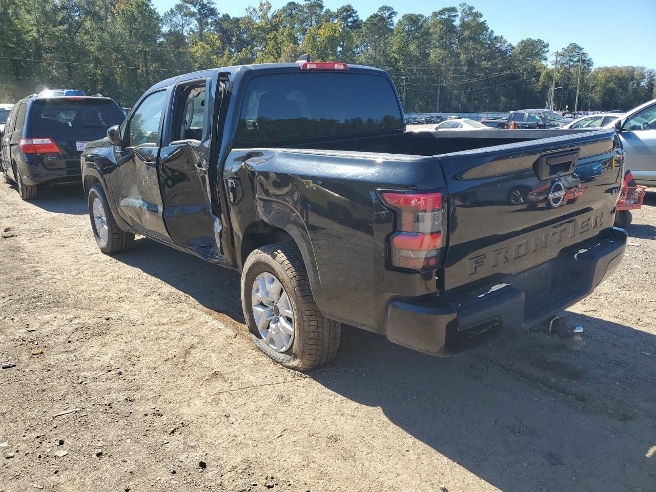 2022 NISSAN Frontier