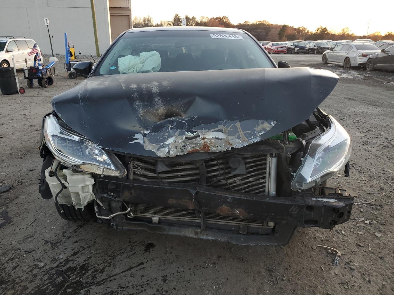 2015 TOYOTA Avalon