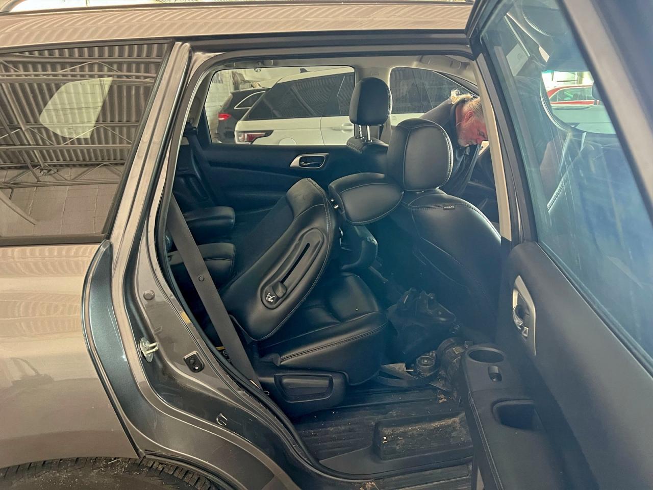 2017 NISSAN PATHFINDER