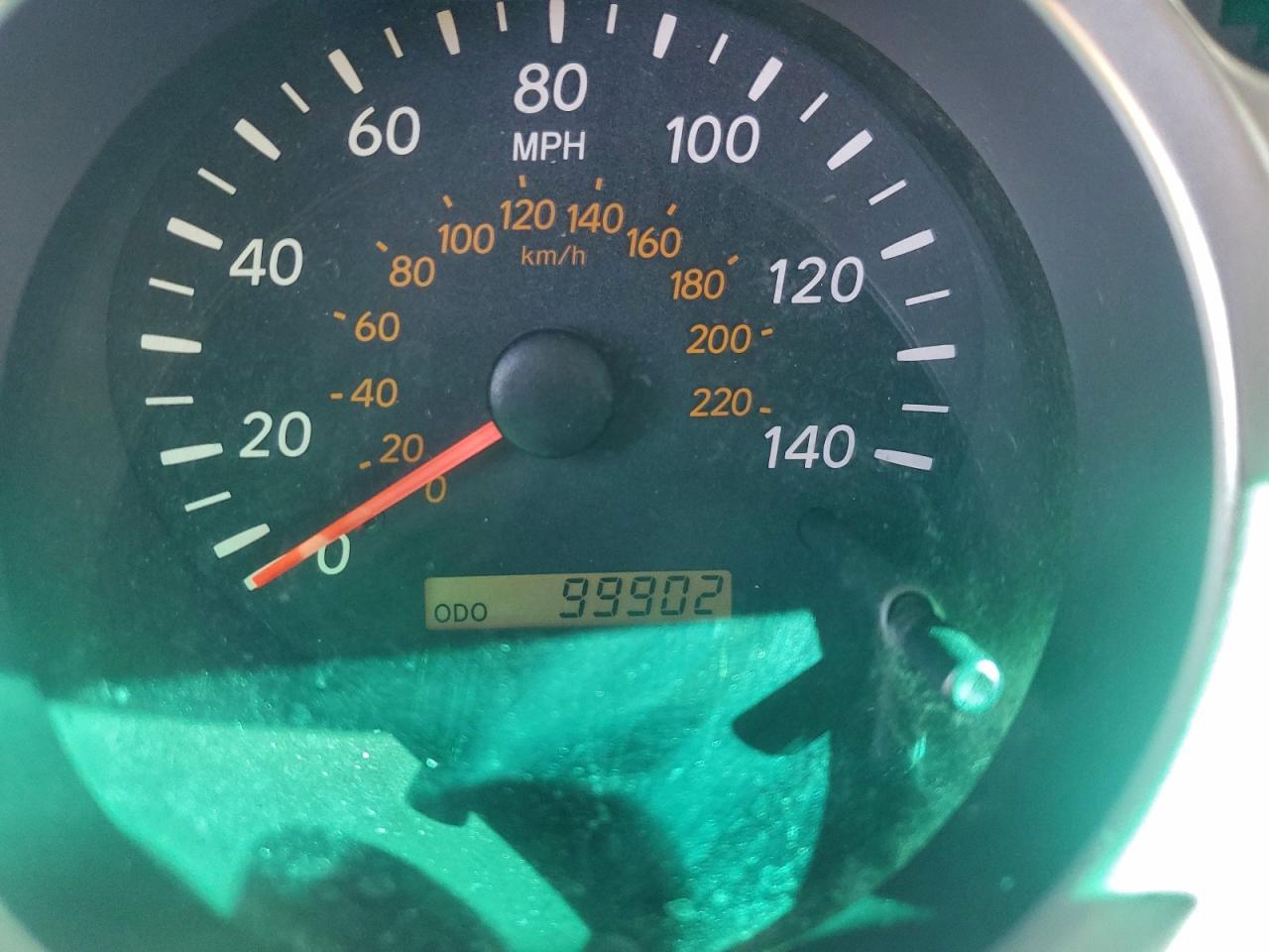 2004 TOYOTA HIGHLANDER