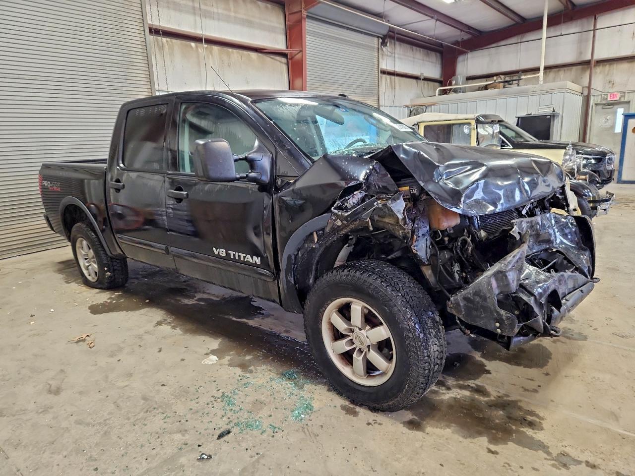 2011 NISSAN Titan