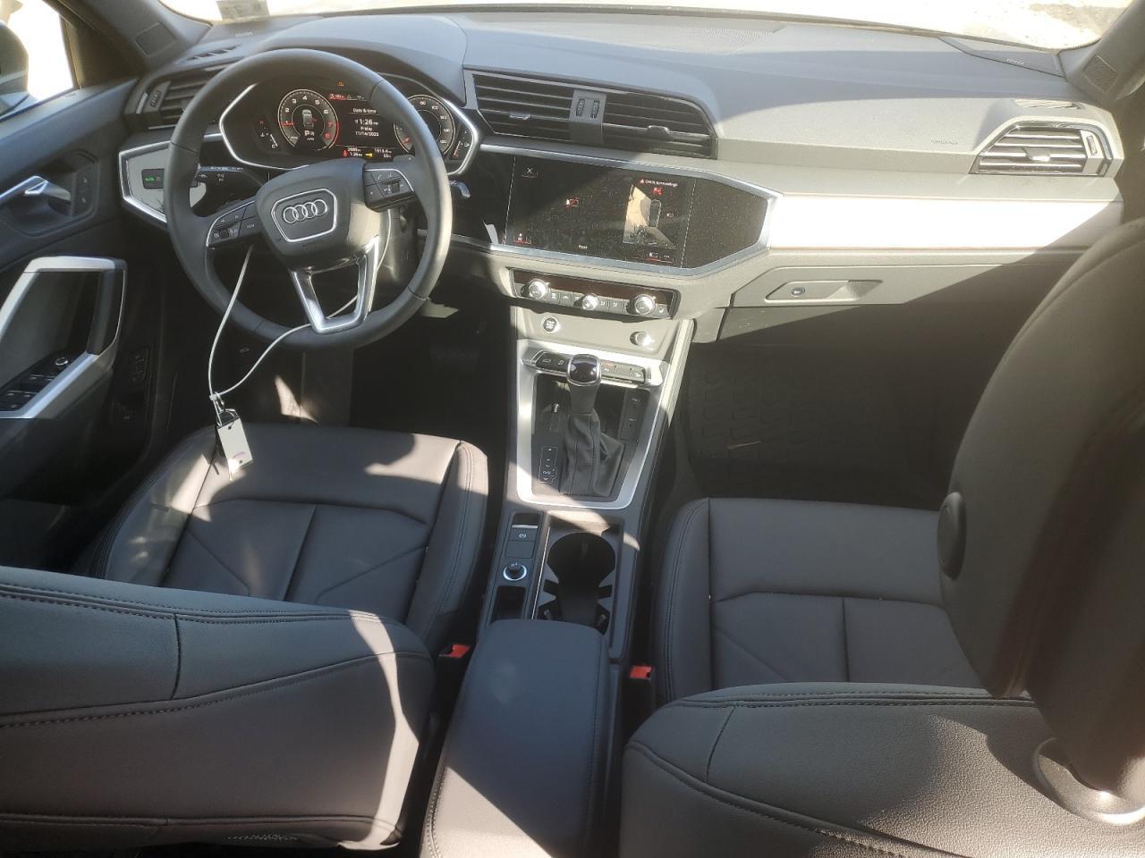 2024 AUDI Q3