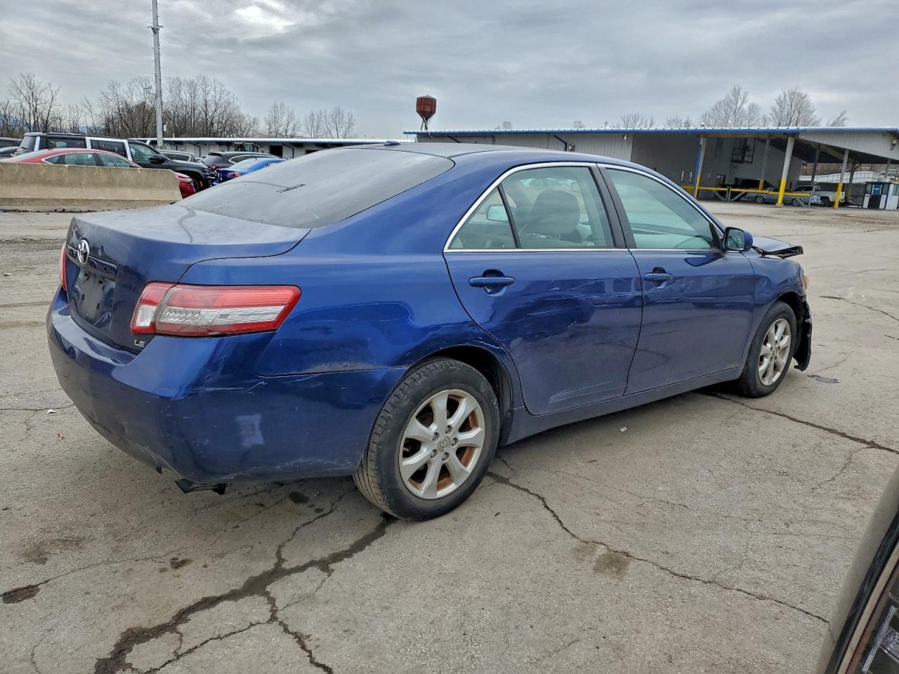 2011 TOYOTA CAMRY
