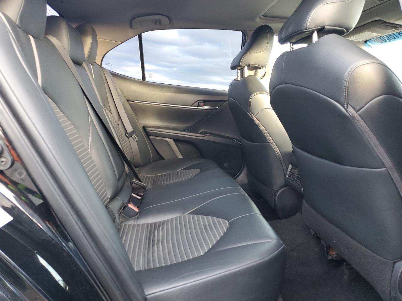 2019 TOYOTA CAMRY
