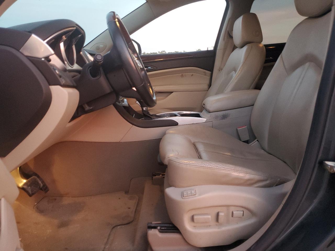 2010 CADILLAC SRX