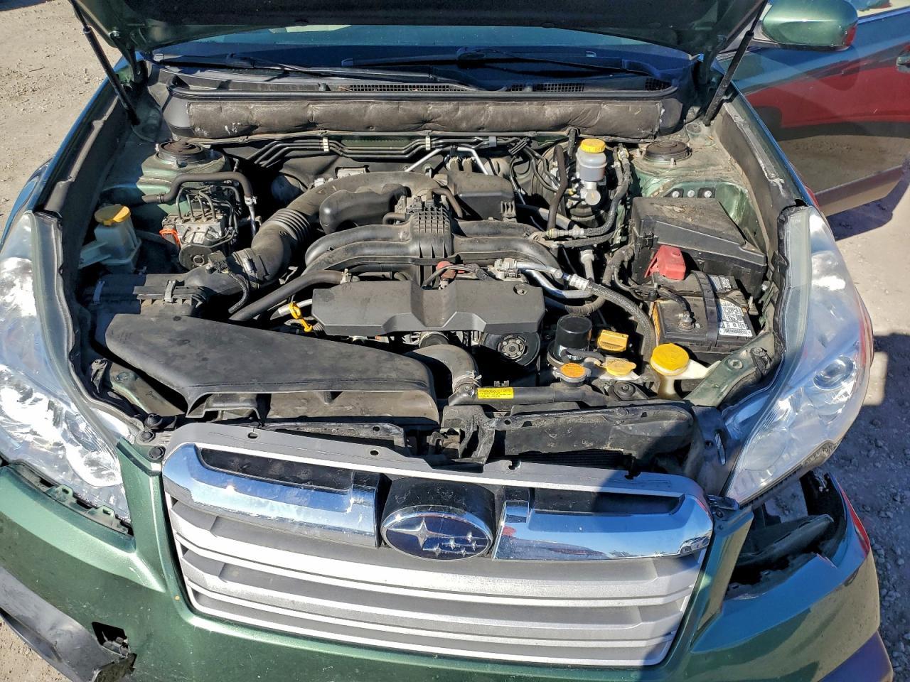 2013 SUBARU Outback