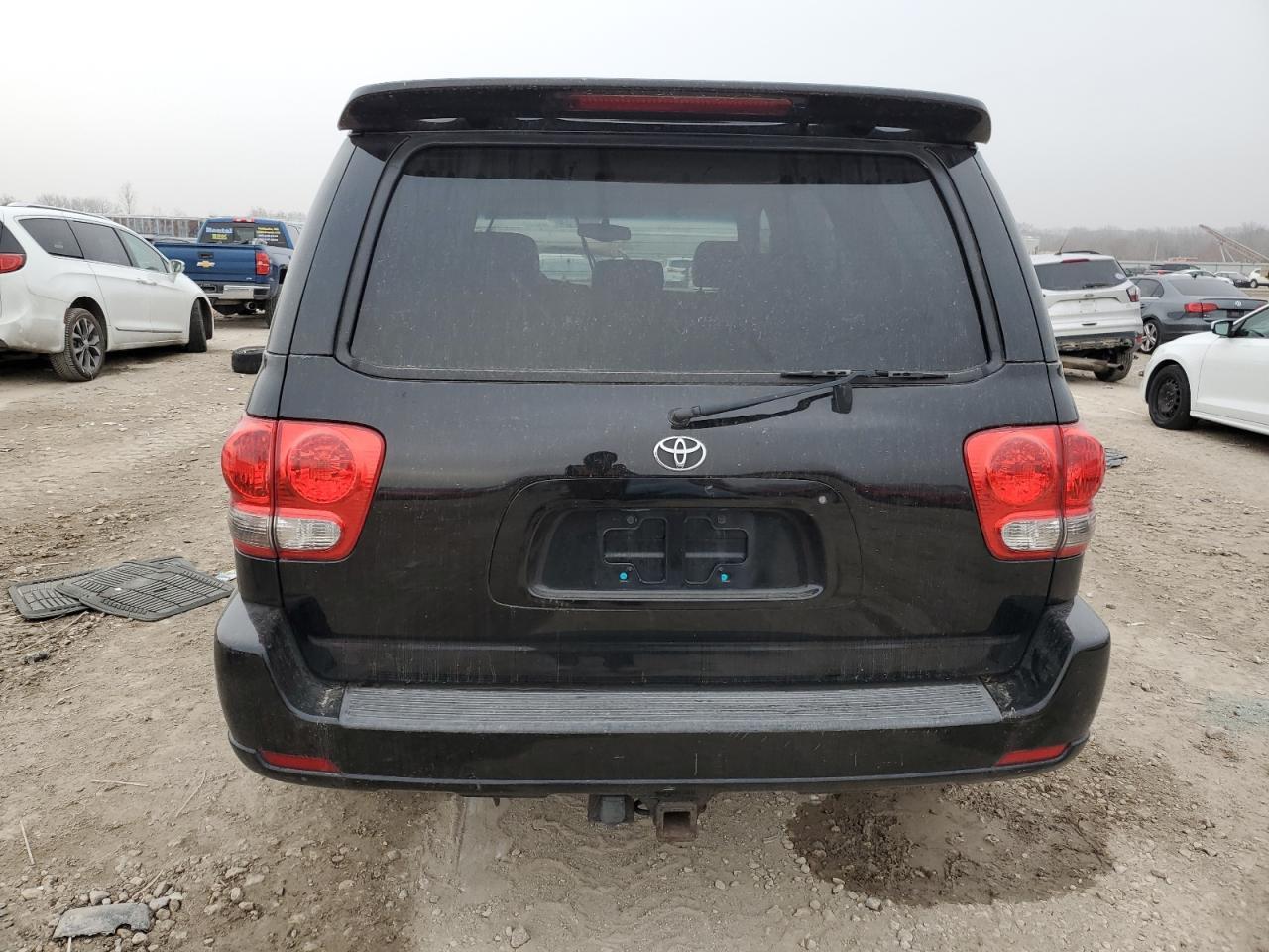 2006 TOYOTA Sequoia