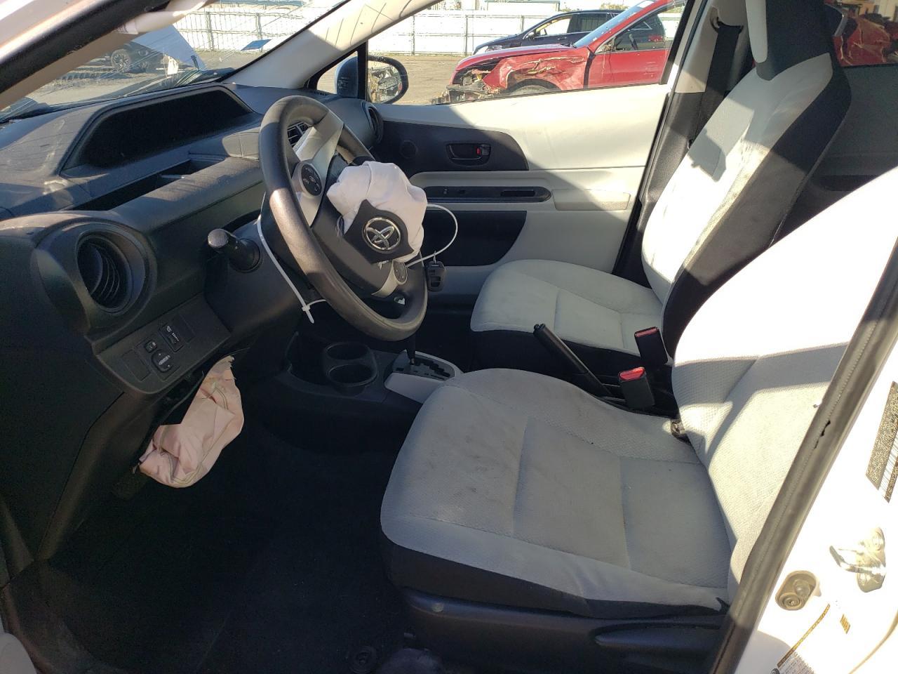 2012 TOYOTA Prius c