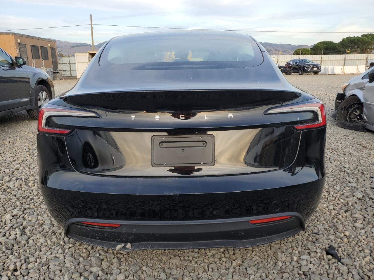 2024 TESLA MODEL 3