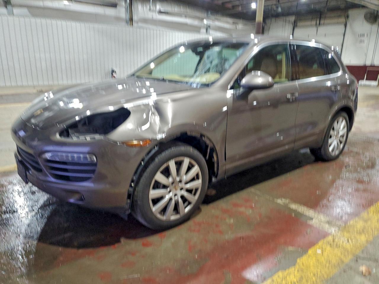 2013 PORSCHE CAYENNE