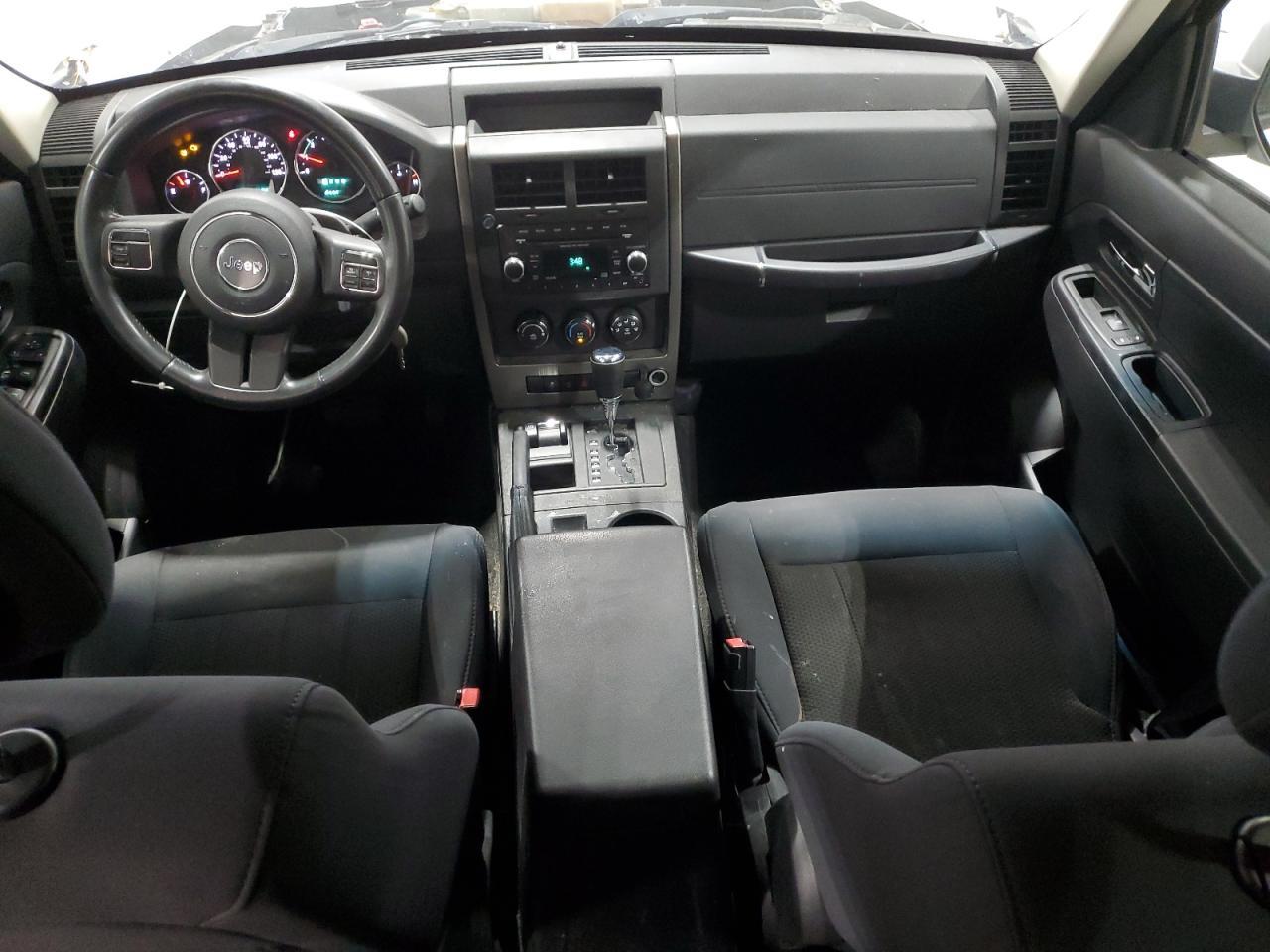 2012 JEEP Liberty