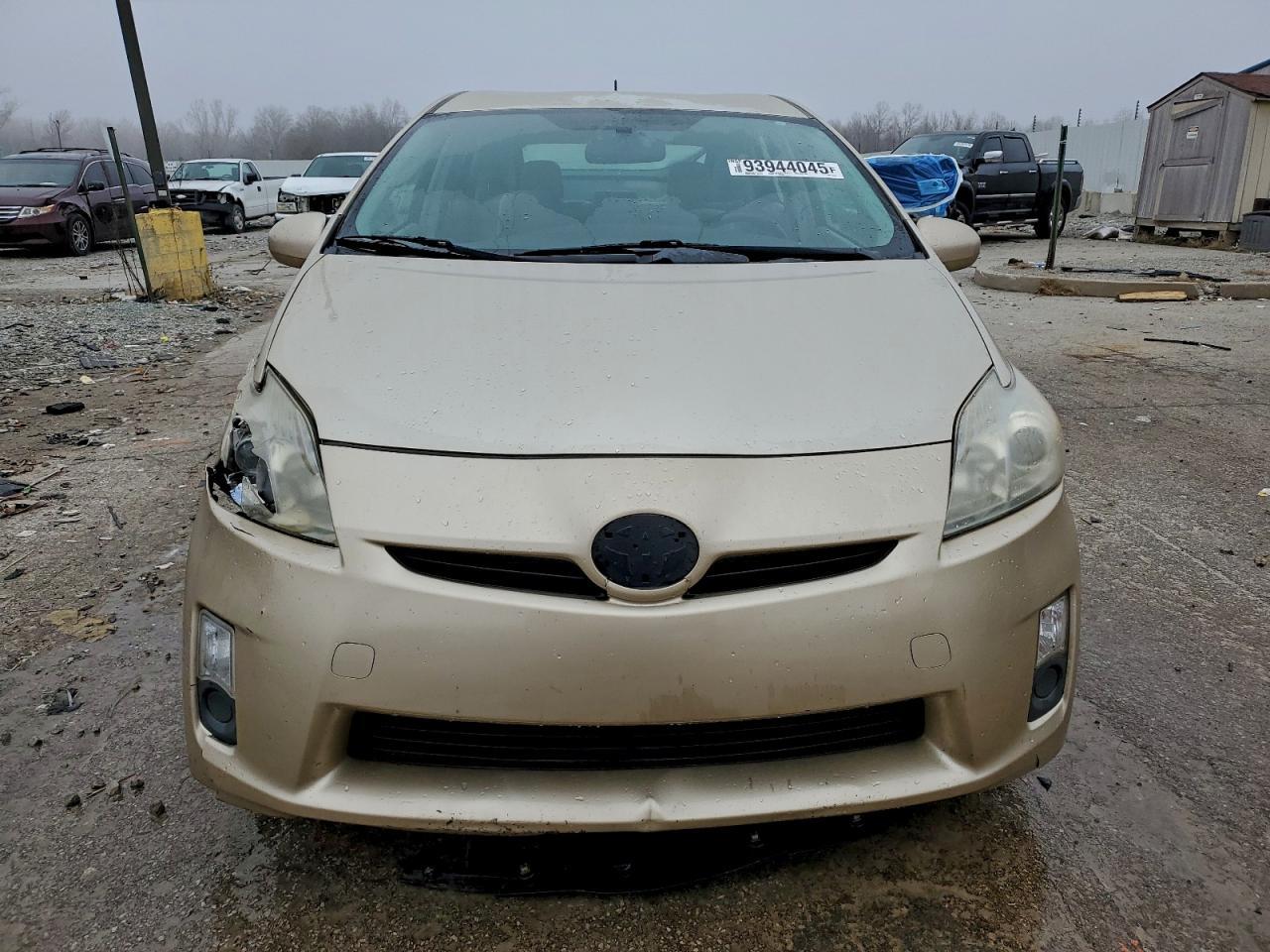 2011 TOYOTA PRIUS