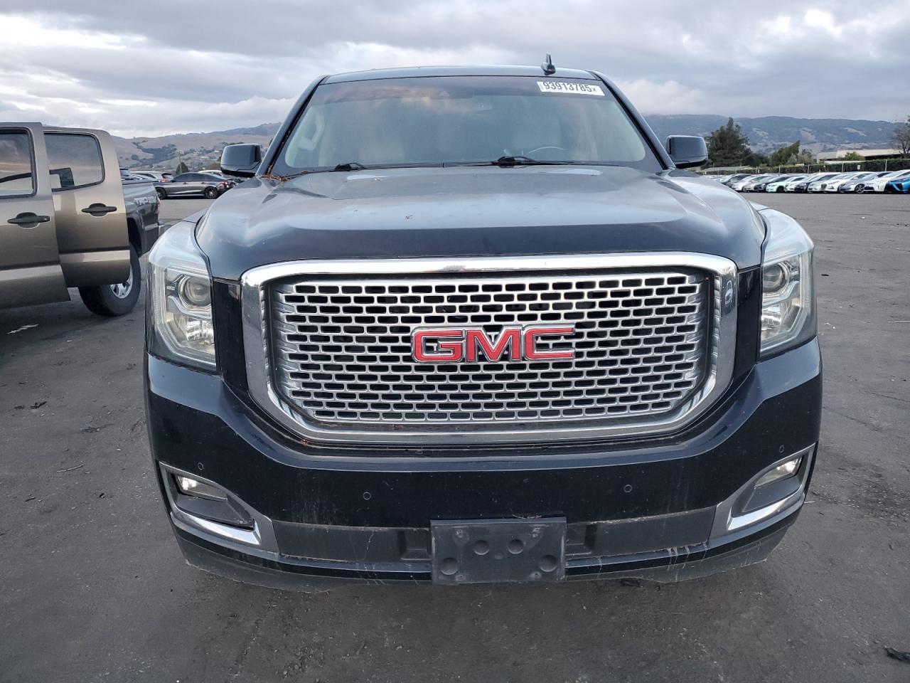 2015 GMC Yukon