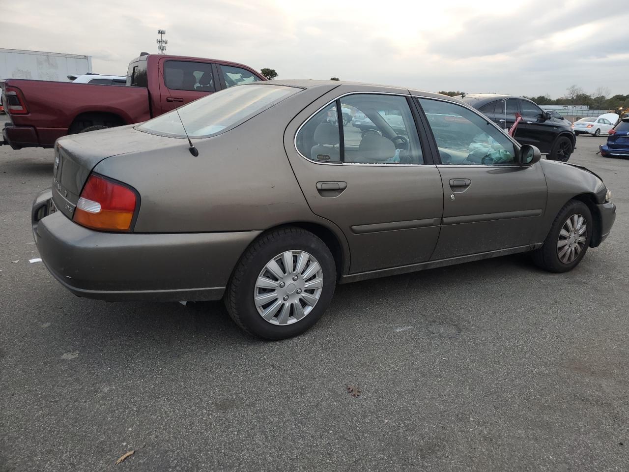 1999 NISSAN ALTIMA