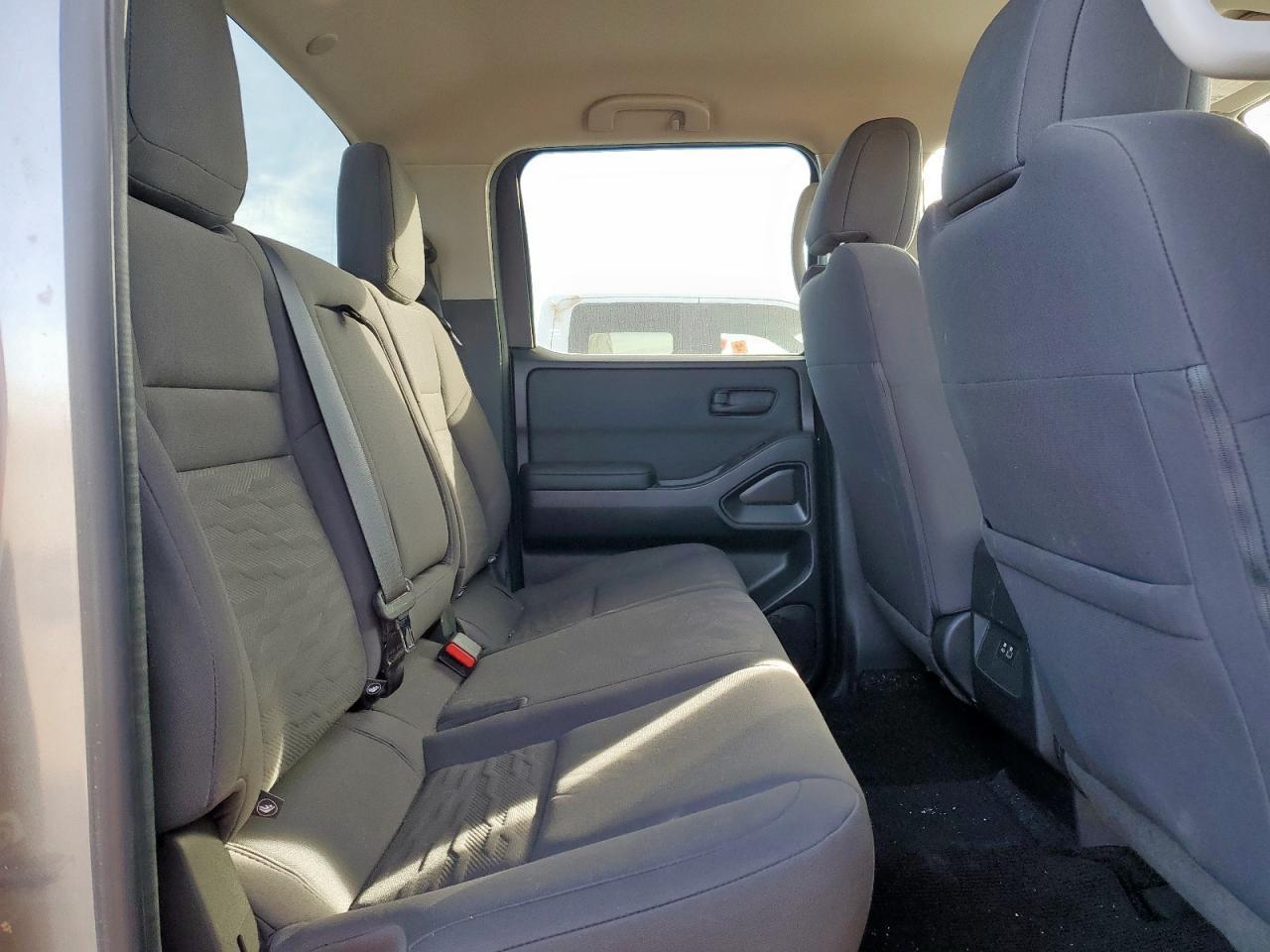 2022 NISSAN Frontier