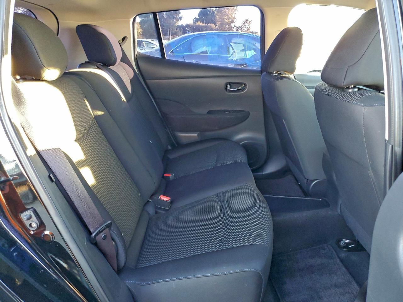 2013 NISSAN LEAF