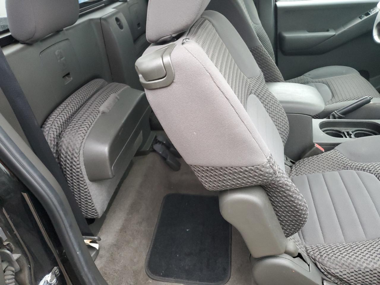 2013 NISSAN Frontier