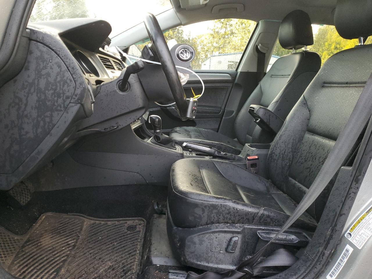 2017 VOLKSWAGEN GOLF